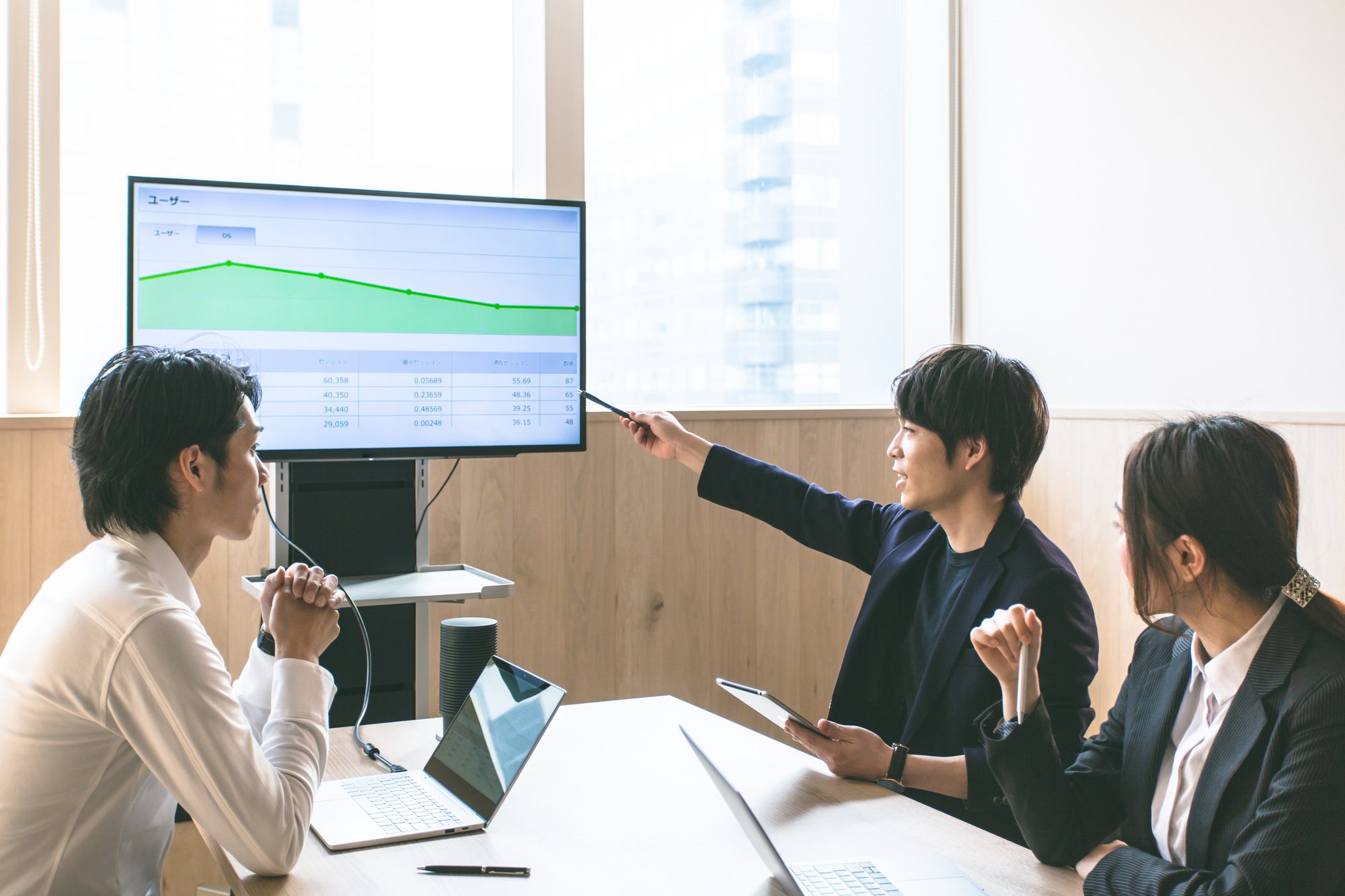 不動産一括査定で見るべき「指標・データ」とは？媒体選びと営業改善を成功に導く分析手法