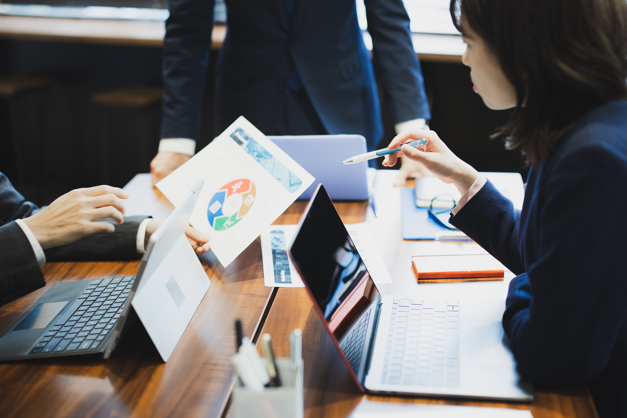 不動産一括査定の長期追客は外注すべき？内製との違いと向いている会社