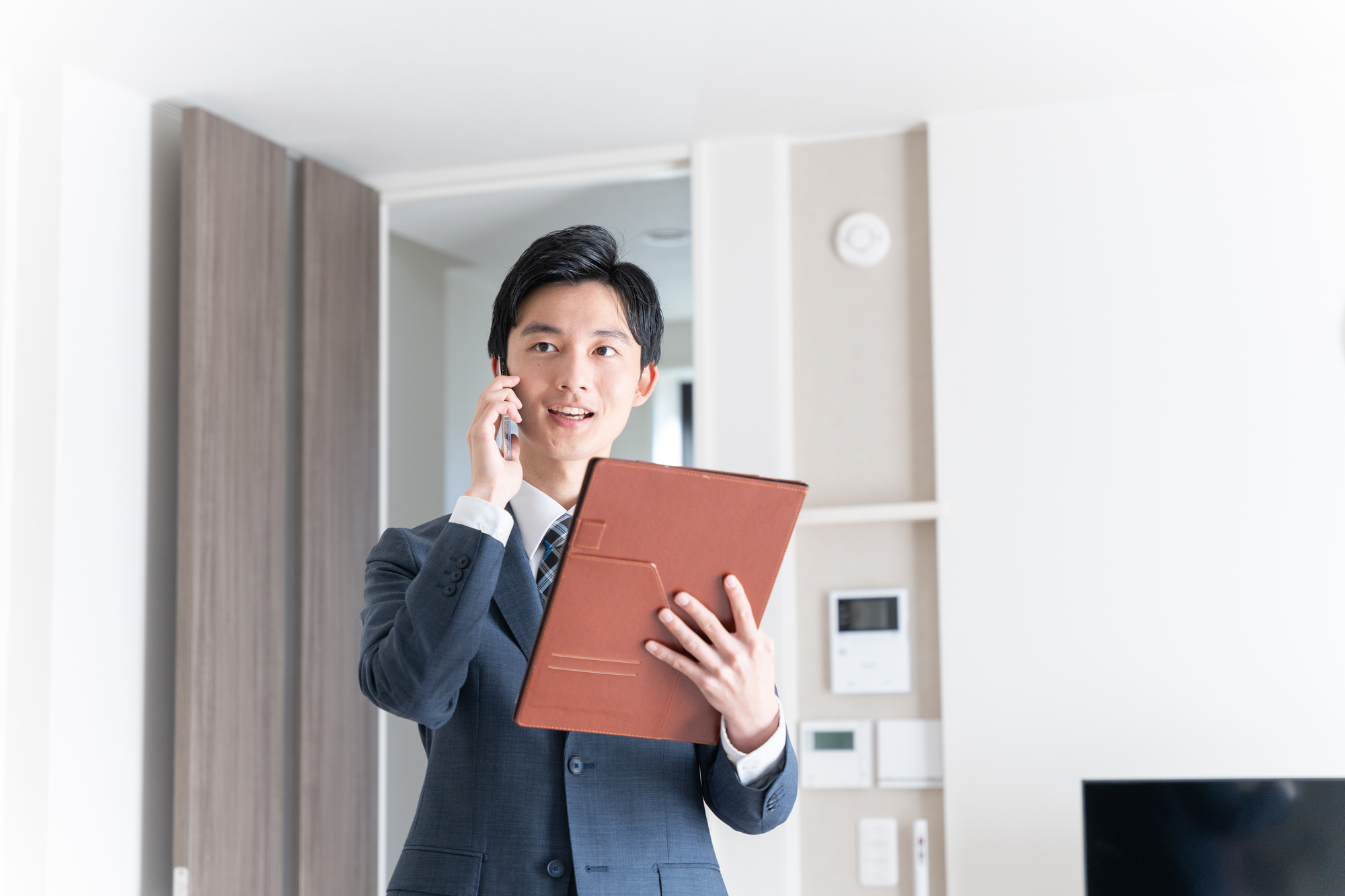 【不動産会社向け】一人社長は一括査定を使うべき？データから紐解く勝てる戦略と導入の判断基準